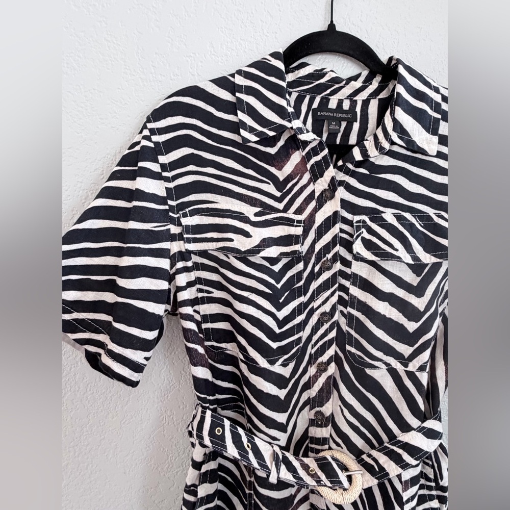 Banana Republic Safari linen romper - Picture 3 of 10